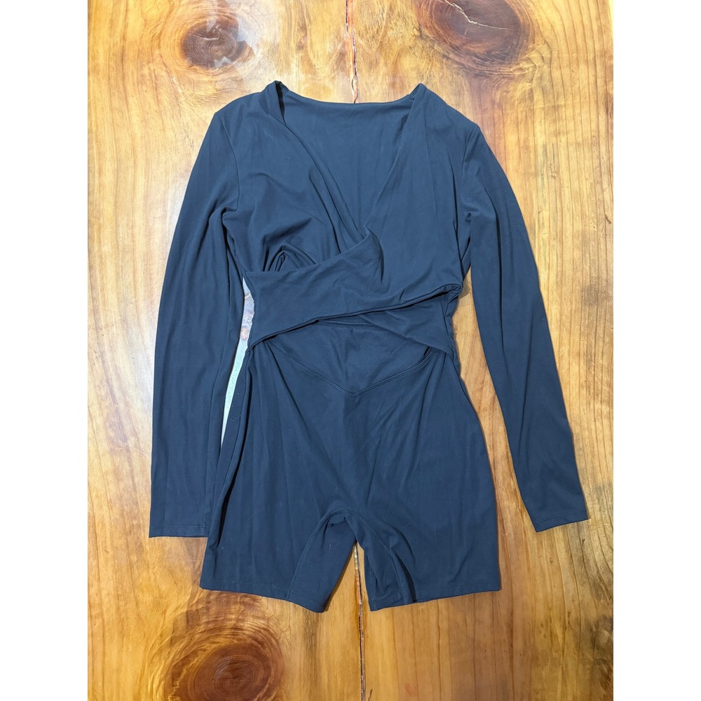 Buffbunny Collection Onyx bodysuit Romper XL Long Sleeve Shorts Athletic X4-9